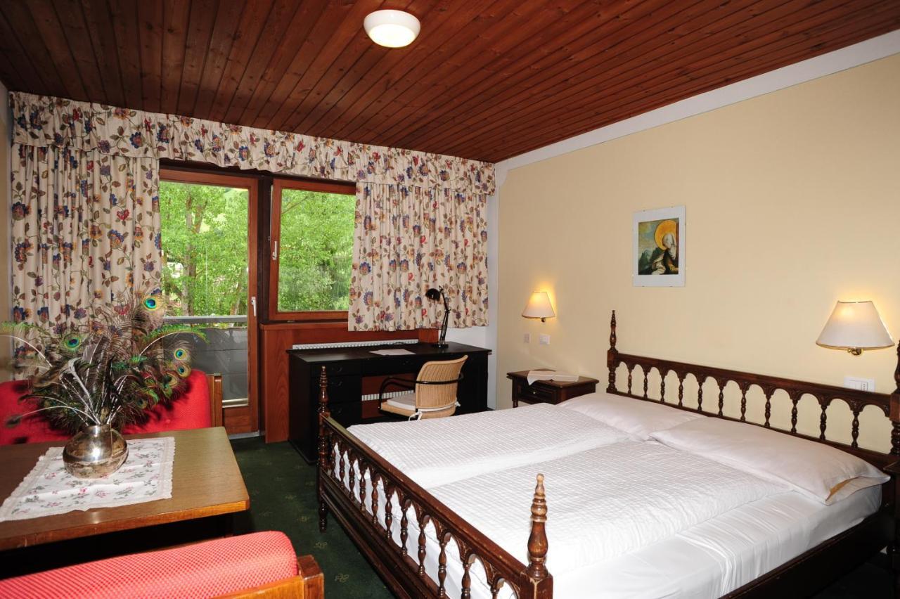 Hotel Tiroler Adler Lutago Camera foto